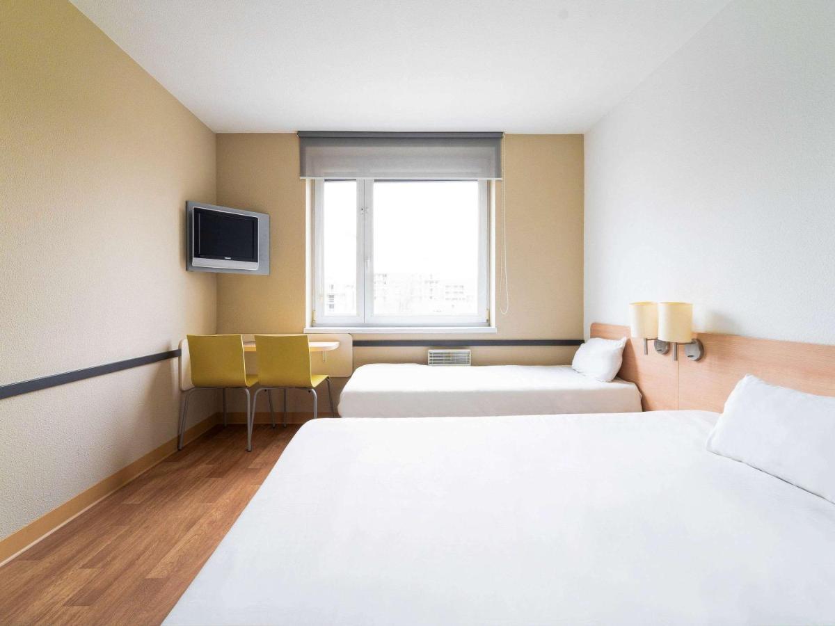 Ibis Budget Krakow Bronowice ภายนอก รูปภาพ