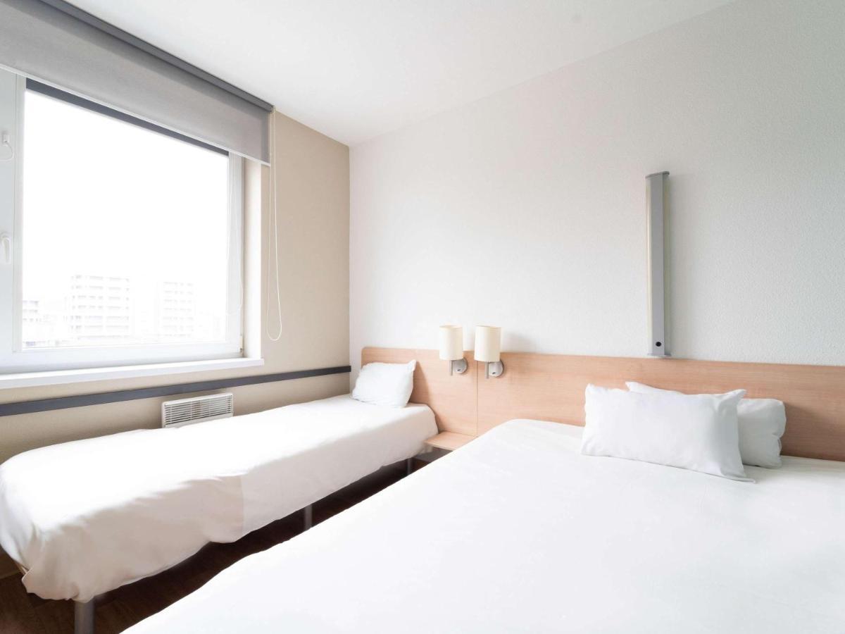 Ibis Budget Krakow Bronowice ภายนอก รูปภาพ