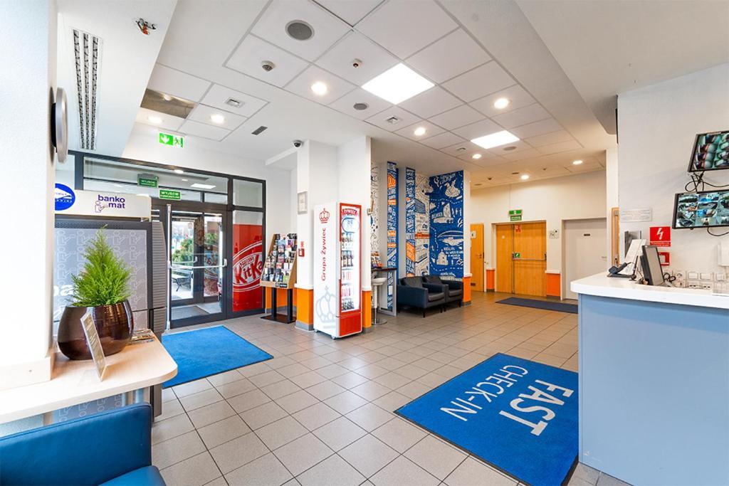 Ibis Budget Krakow Bronowice ภายนอก รูปภาพ