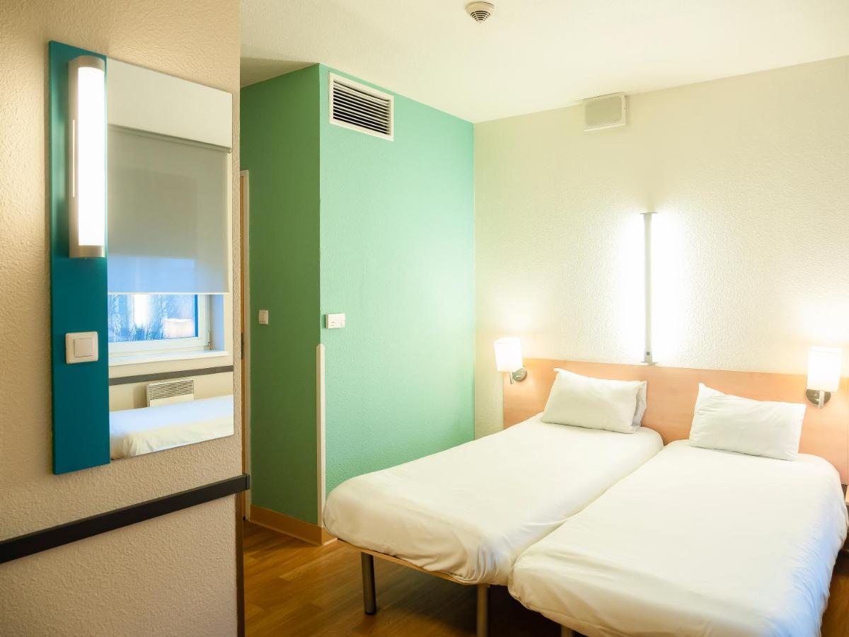 Ibis Budget Krakow Bronowice ภายนอก รูปภาพ