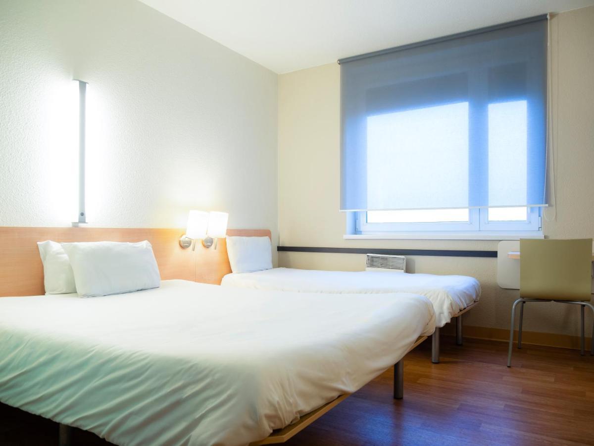 Ibis Budget Krakow Bronowice ภายนอก รูปภาพ